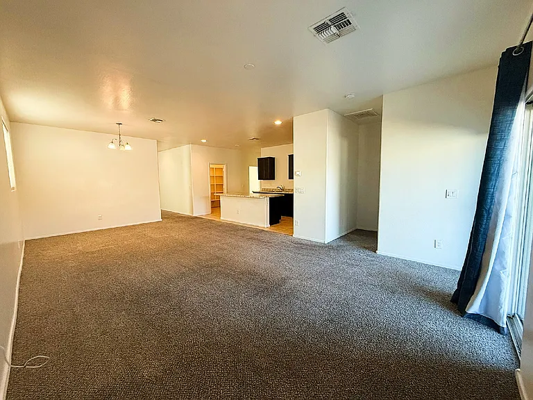 6218 W Laurie Ln — Photo 11