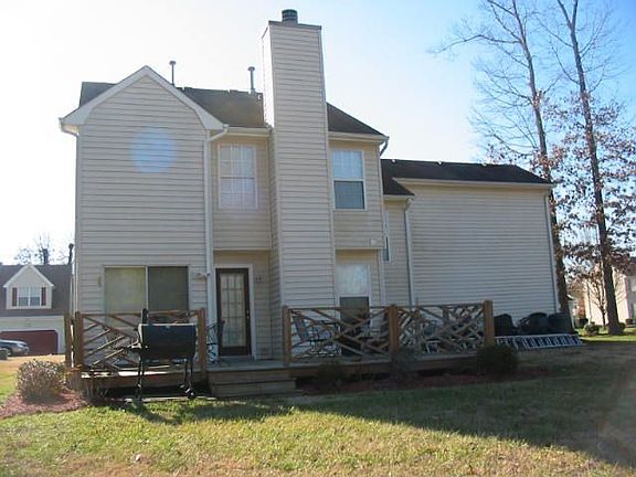 2nd image of 304 Peachwood Ct
