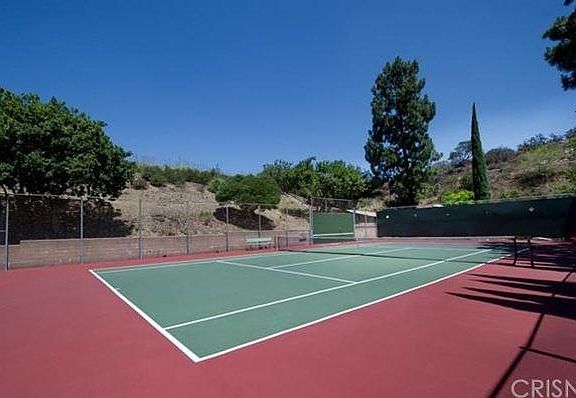 Tennis court