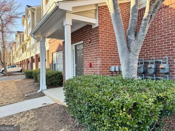 8001 Woodland Ln, Alpharetta, GA 30009