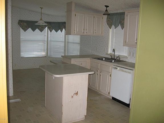 4th image of 15709 W Remuda Dr
