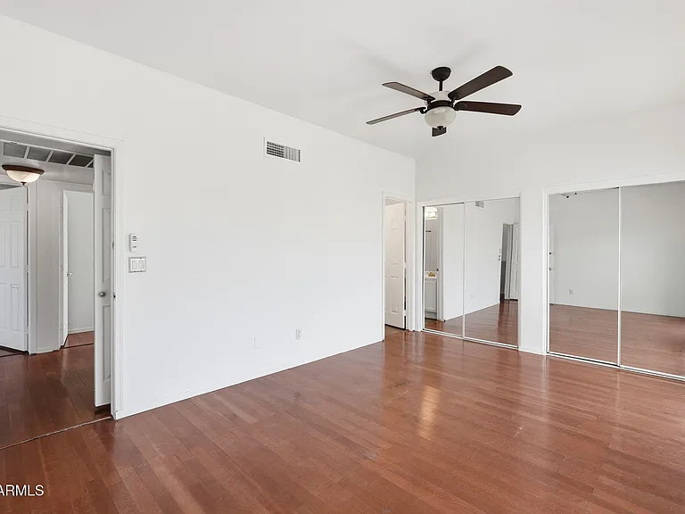 1026 W Libra Dr — Photo 21
