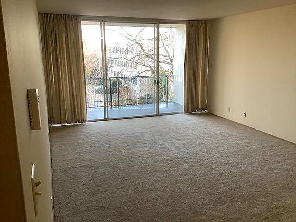 3rd image of 1900 Trousdale Dr APT 112