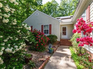 4204 Birdella Dr, Williamsburg, VA 23188