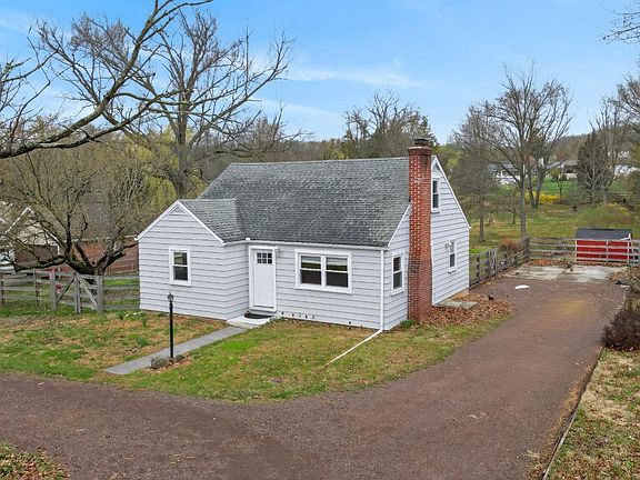 4th image of 1511 Buchert Rd