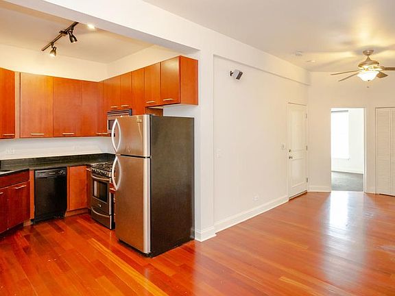 2nd image of 2523 N Halsted St #206