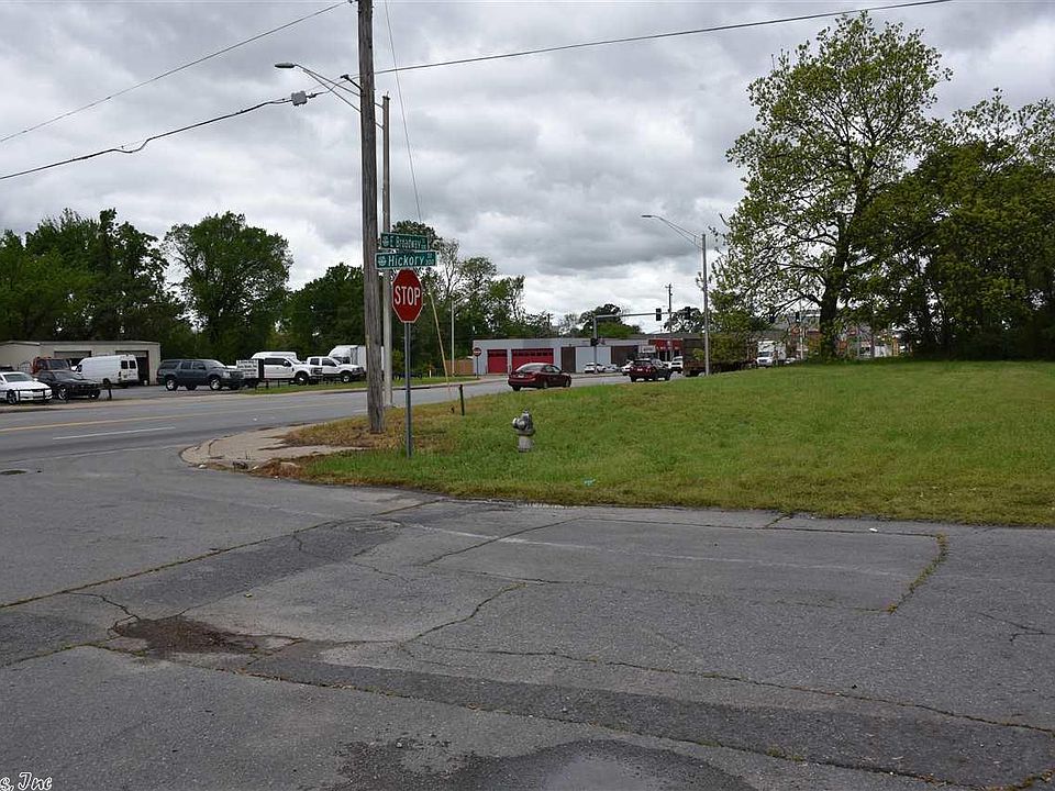 2nd image of 309 N Hickory St