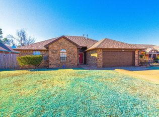 8425 Timberwood Ln, Oklahoma City, OK 73135