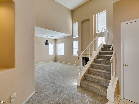 4th image of 6661 Coral Falls Cir