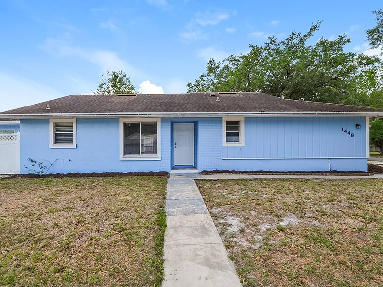 1448 La Paloma Cir — Photo 1