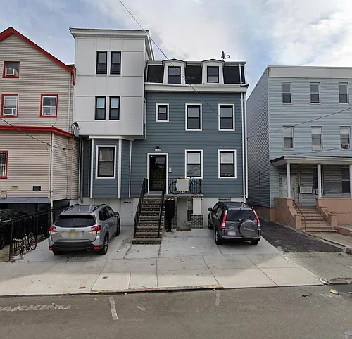 158 Summit Ave #1R Photo 1