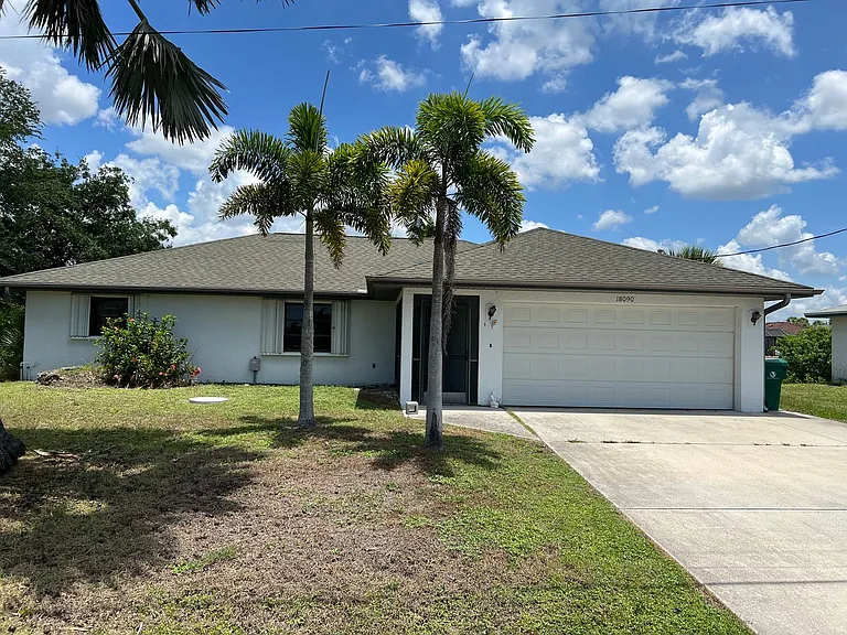 18090 Avonsdale Cir — Photo 1
