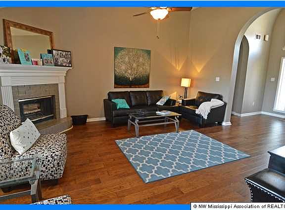 4th image of 6702 Oak Forest Dr