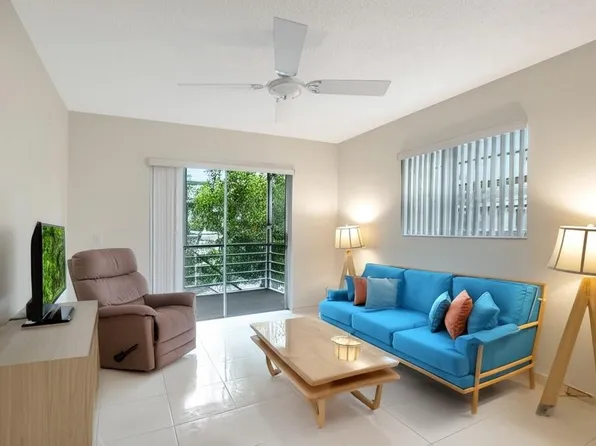 950 Flanders T, Delray Beach, FL 33484