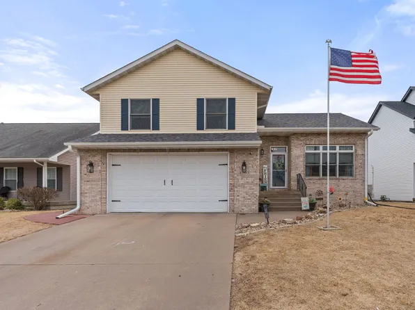 4703 W 13th St, Davenport, IA 52804