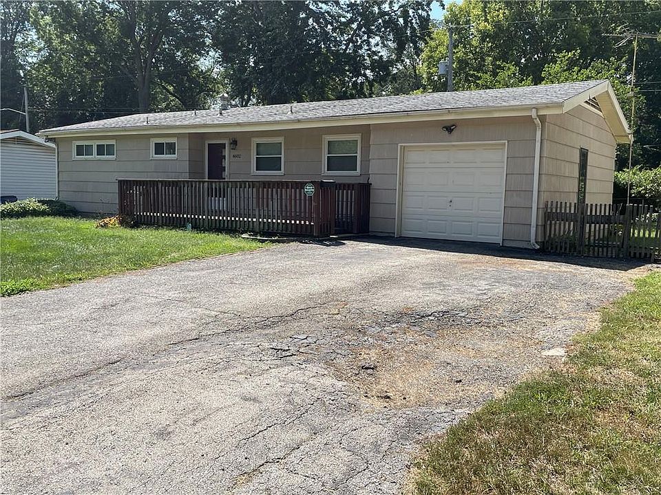 1st image of 4602 S Willis Ave