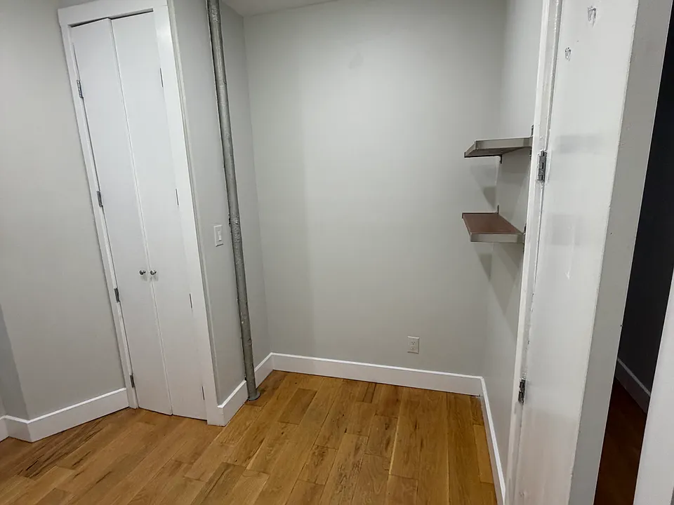 3155 Broadway #9