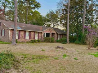 5620 Country Club Dr, Myrtle Beach, SC 29577