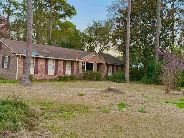 5620 Country Club Dr., Myrtle Beach, SC 29577