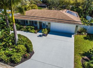 2425 S Brink Ave, Sarasota, FL 34239