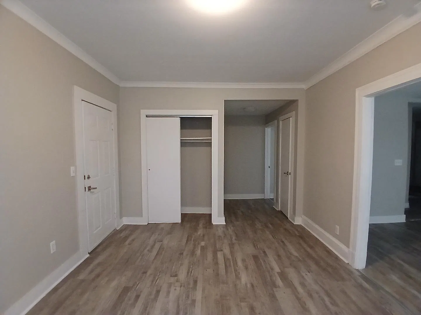 15 Allen Place — Photo 3