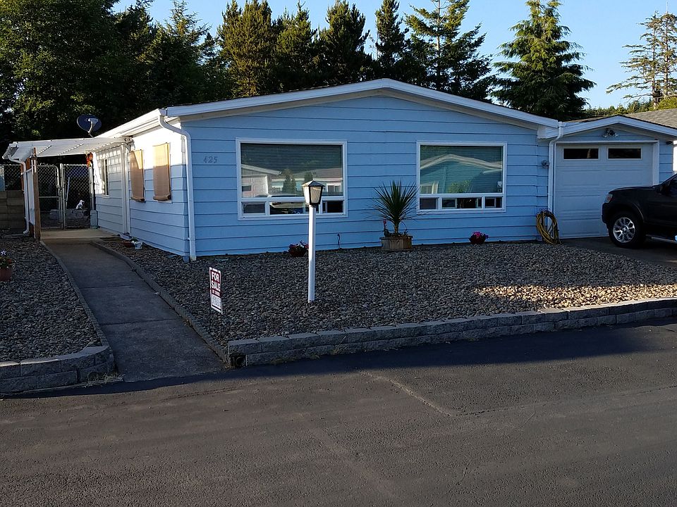 1st image of 425 NE 32nd St