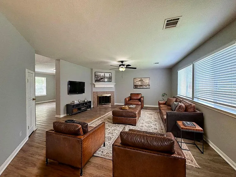 1009 Rutgers Dr — Photo 11