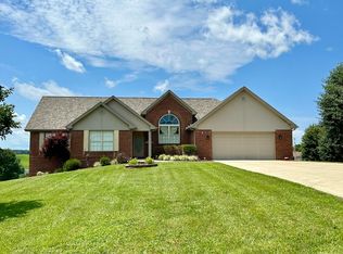 475 Hidden Loop Dr, Somerset, KY 42503