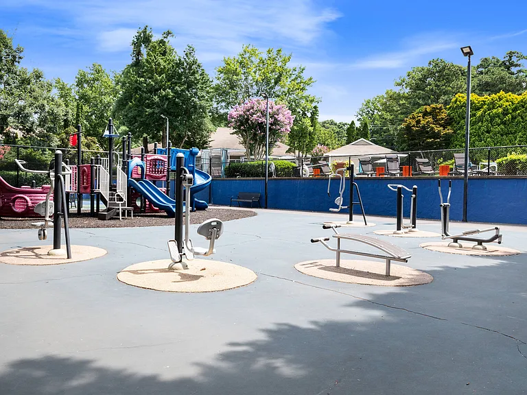 Randolph Perimeter — Photo 36