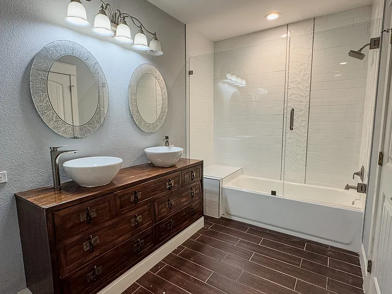 2901 Lee St #1 — Photo 17