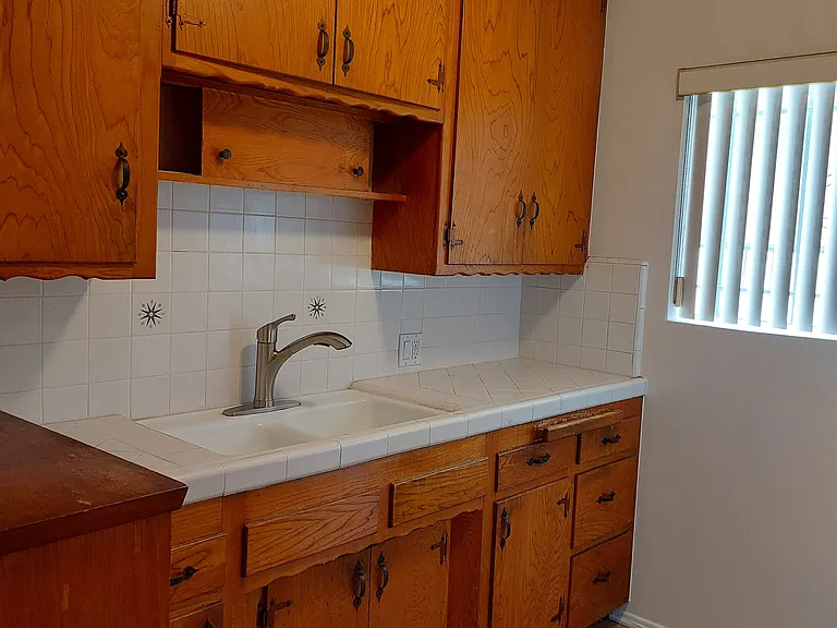 1016 N Orange Grove Ave #3 — Photo 9