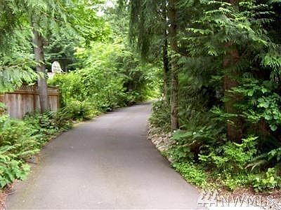 3rd image of 1618 23rd Ave SE