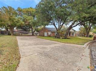 606 E Briarwood Ln, Harker Heights, TX 76548