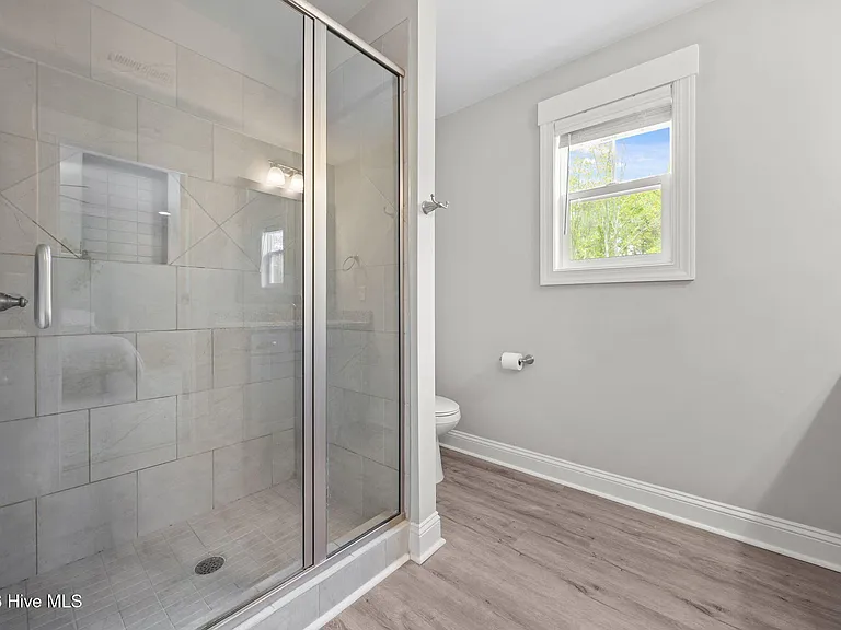 324 Dunston Rd — Photo 37