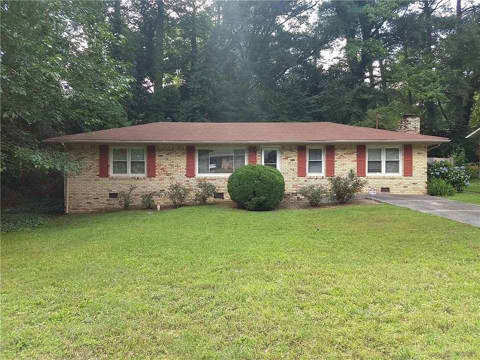 1st image of 520 Oriole Dr SE