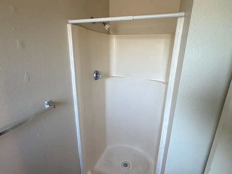 3352-3358 San Mateo Ct — Photo 7