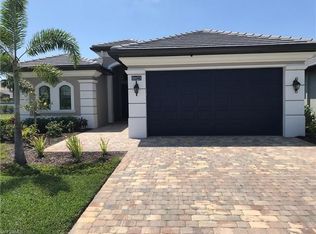 10027 Florence Cir, Naples, FL 34110