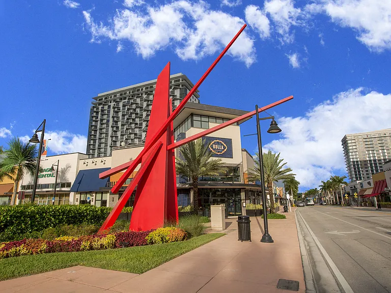 Downtown Doral offers fantastic shopping and dining options