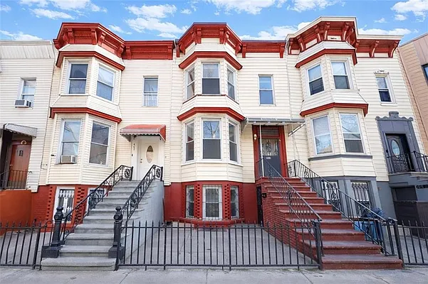 445 52nd Street 