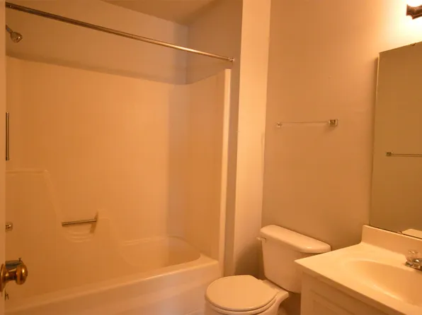 Kilbuck Townhomes - Unit 13, 216 E Kilbuck St, Tecumseh, MI 49286