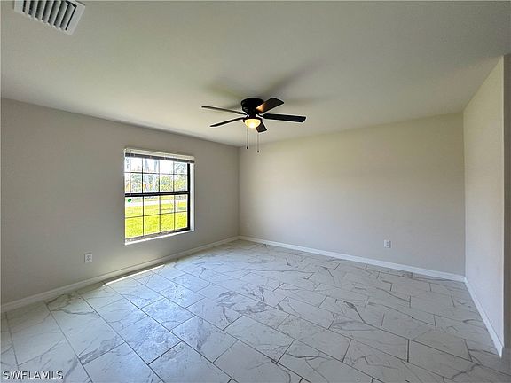 5th image of 310 SE 1st Ter