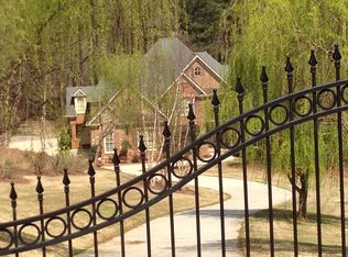 6299 Old Shadburn Ferry Rd, Buford, GA 30518