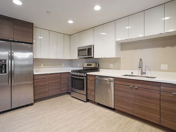5th image of 225 Union Ave #301