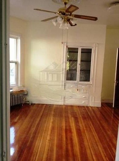 2nd image of 87 Brooks St