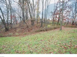 8298 Saint Jacobs Logtown Rd, Lisbon, OH 44432