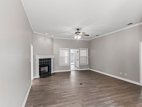 4th image of 3332 Britain Dr