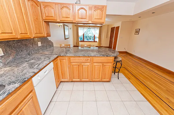 Rented by Compass | media 43