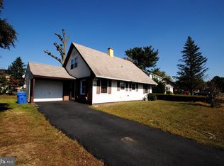 25 Barker Ln, Willingboro, NJ 08046