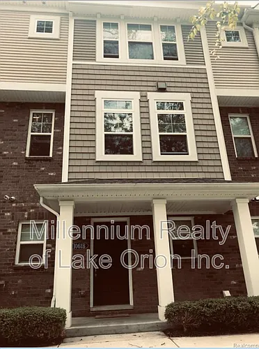 1061 N Sherman Dr #B Photo 1