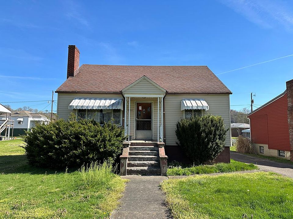 1st image of 2211 N 1st St
